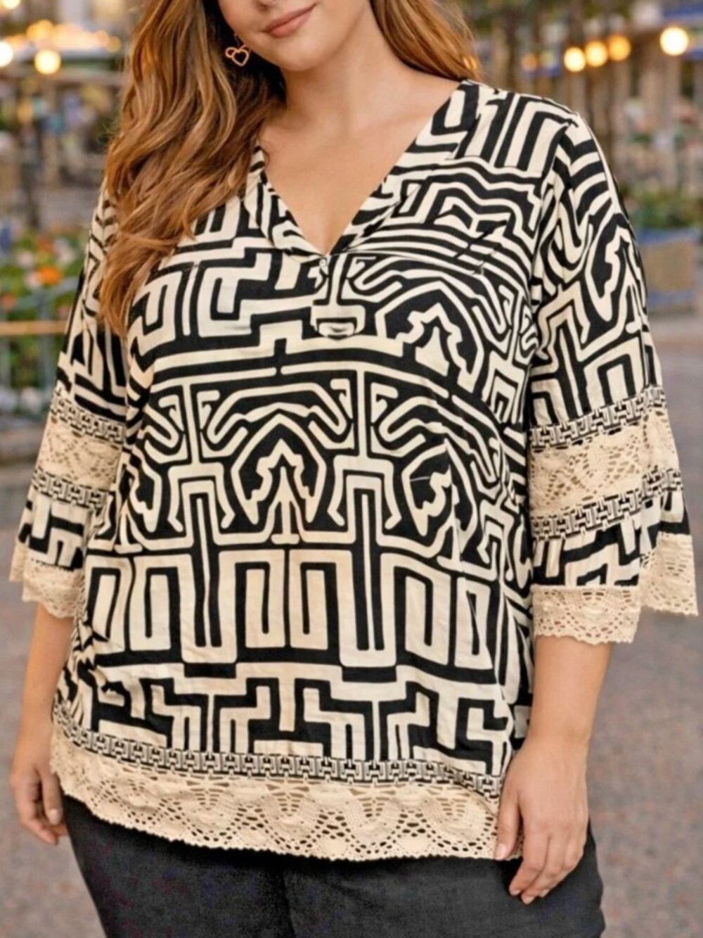 Cynthia Rowley Black/cream Geometric V-Neck linen blend Top with Crochet Trim